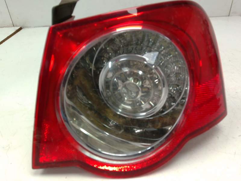 Recambio de piloto trasero derecho para volkswagen passat b6 (3c2) 2.0 tdi 16v referencia OEM IAM 3C5945096C  