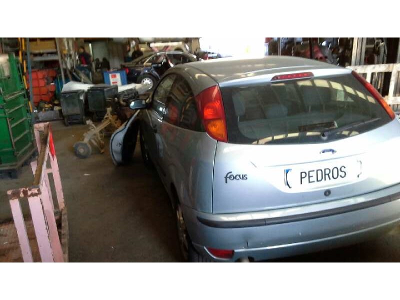 ford focus berlina (cak) del año 2003