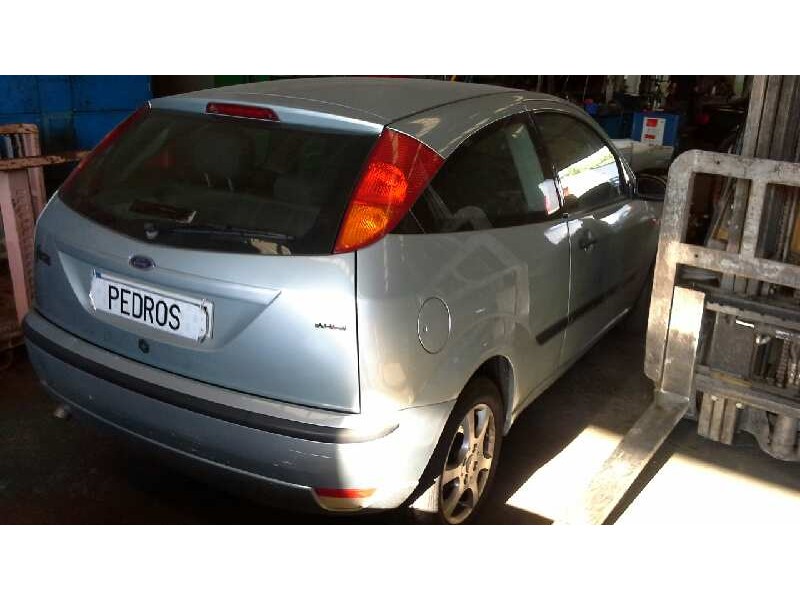 ford focus berlina (cak) del año 2003