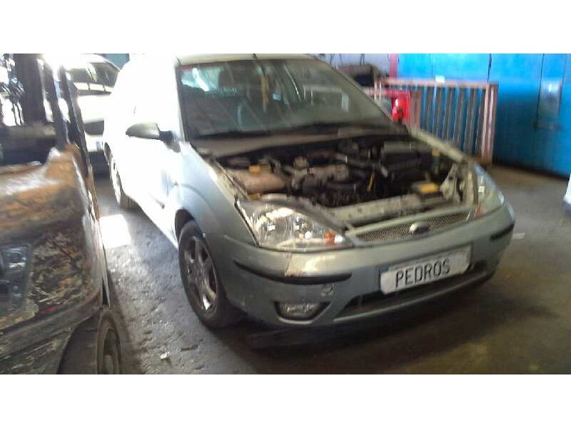 ford focus berlina (cak) del año 2003