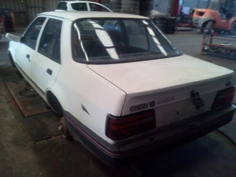 ford orion del año 1990