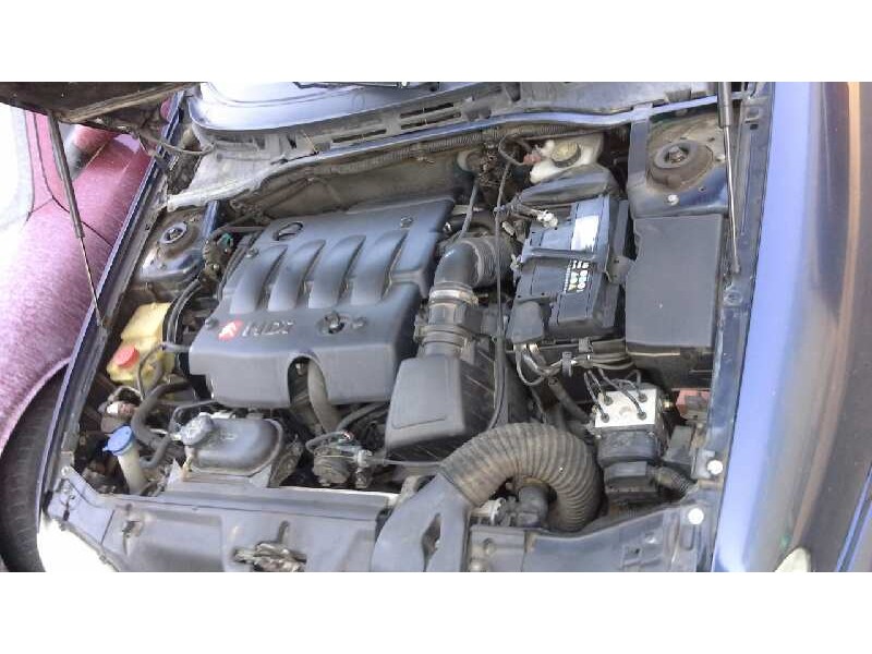 citroen xsara berlina del año 1999