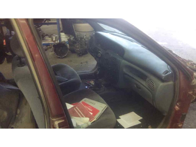 renault megane i classic (la0) del año 1997