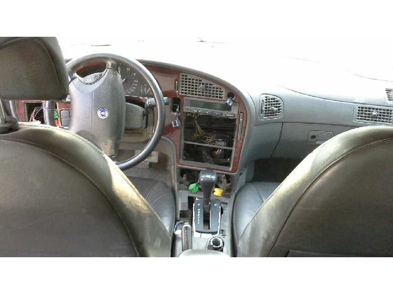 saab 9-5 sedán del año 1998