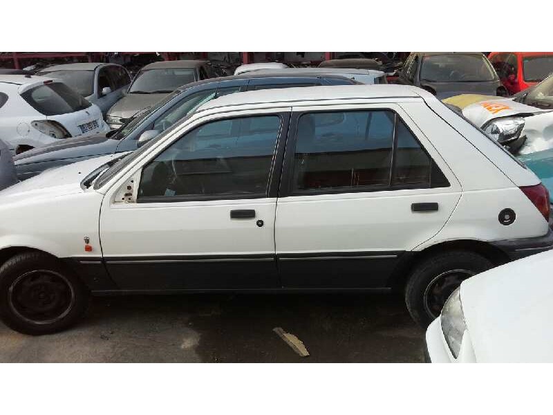 ford fiesta berl./courier del año 1990