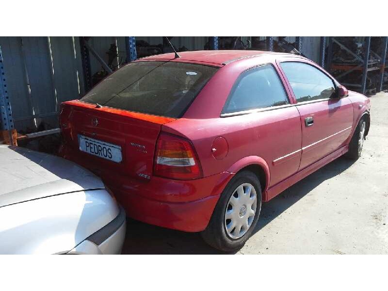 opel astra g berlina del año 2001