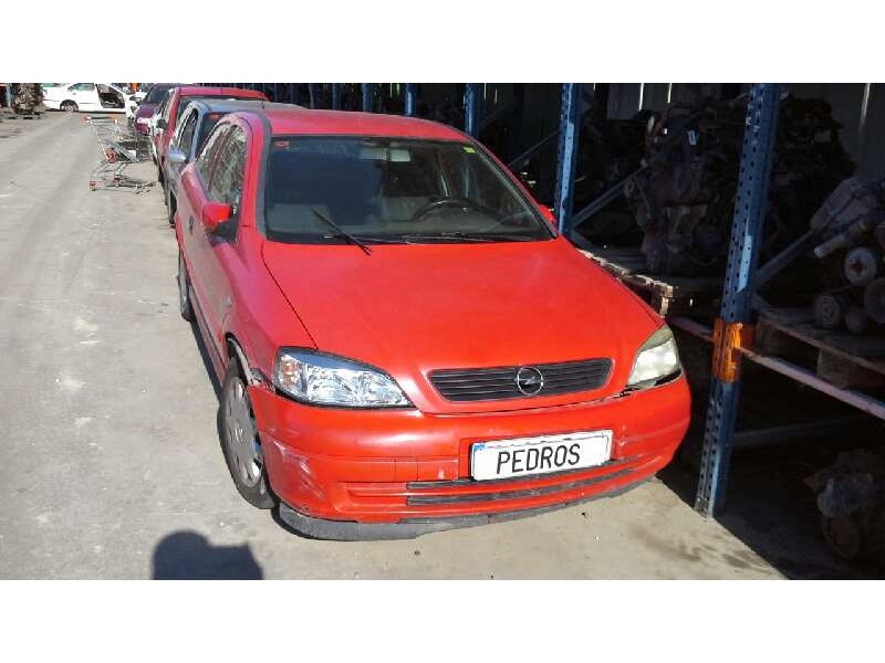 opel astra g berlina del año 2001