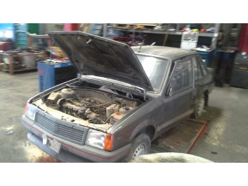 opel corsa a del año 1988