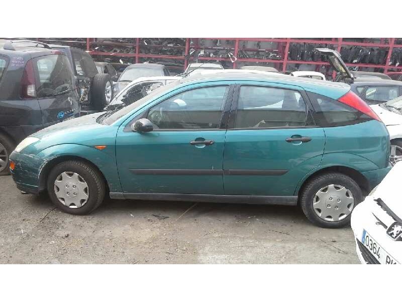 ford focus berlina (cak) del año 1999