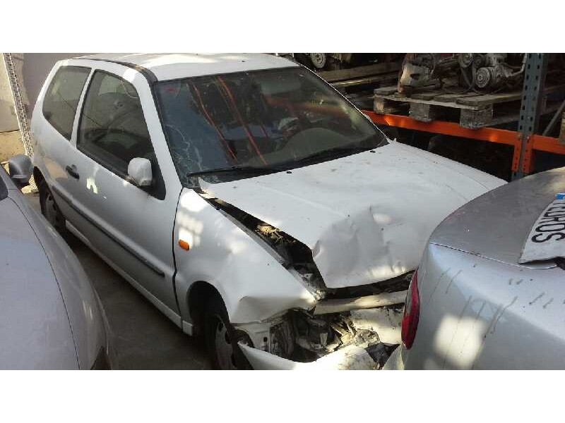 volkswagen polo berlina (6n1) del año 1998