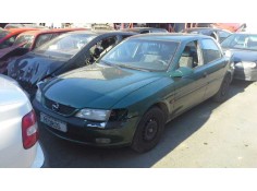 opel vectra b berlina del año 1996