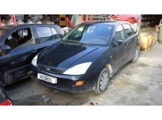 ford focus berlina (cak) del año 2000