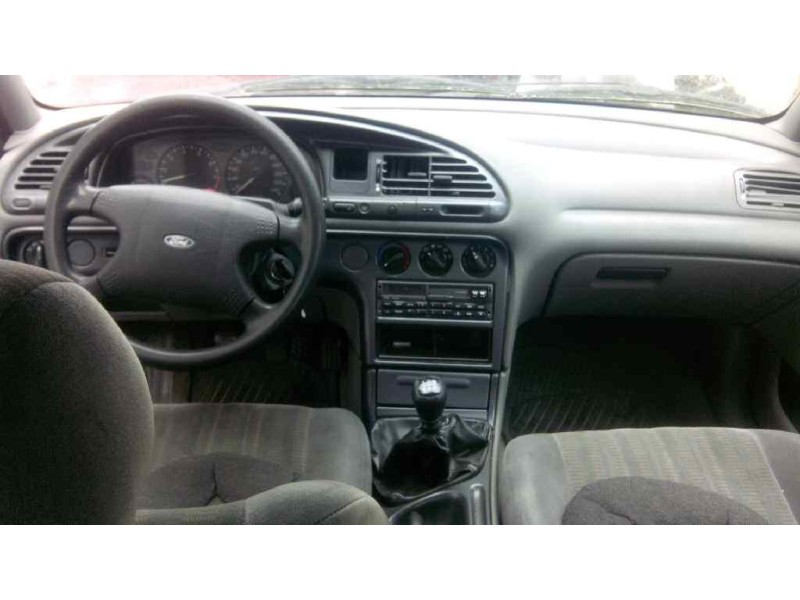 ford mondeo berlina/familiar (fd) del año 1993