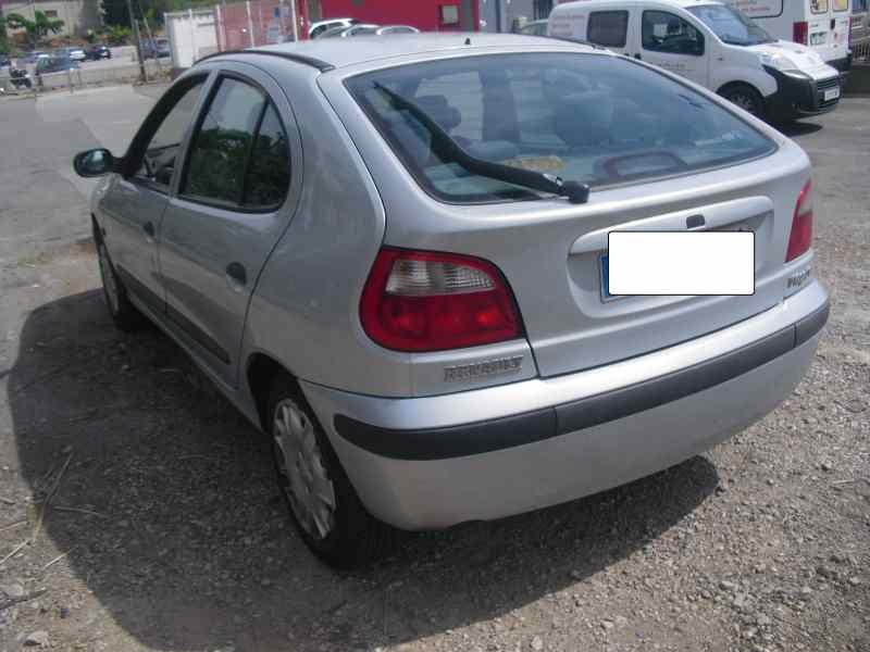 renault megane i fase 2 berlina (ba0) del año 2000