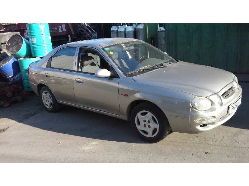 kia shuma del año 2000