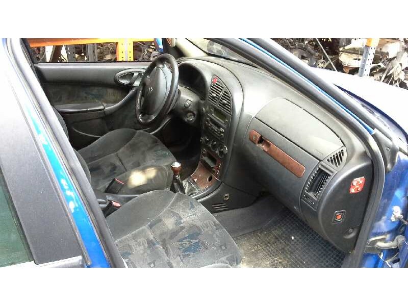 citroen xsara berlina del año 2001