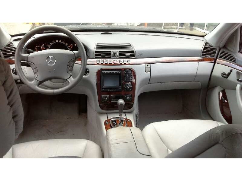 mercedes clase s (w220) berlina del año 2001