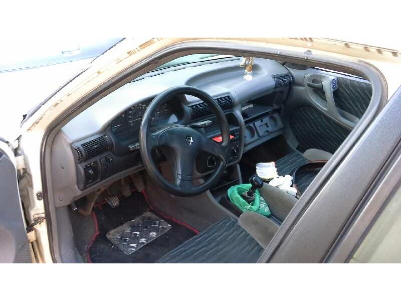 opel astra f berlina del año 1991