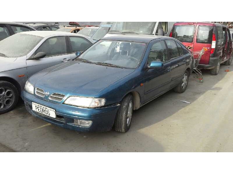 nissan primera berlina (p11) del año 1999