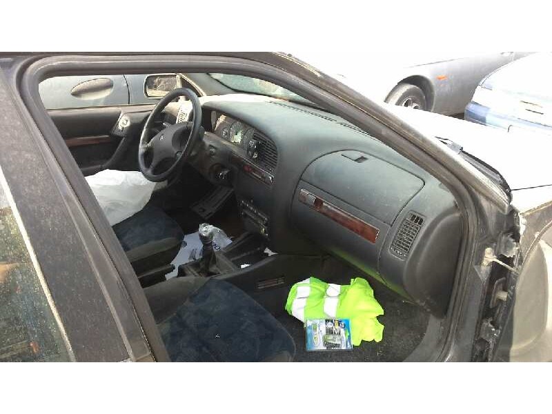 citroen xantia berlina del año 1998