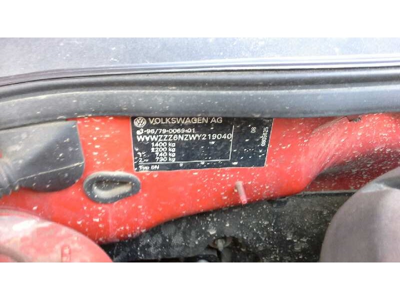 volkswagen polo berlina (6n1) del año 1998