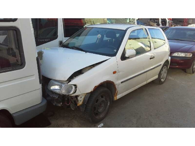 volkswagen polo berlina (6n1) del año 1999