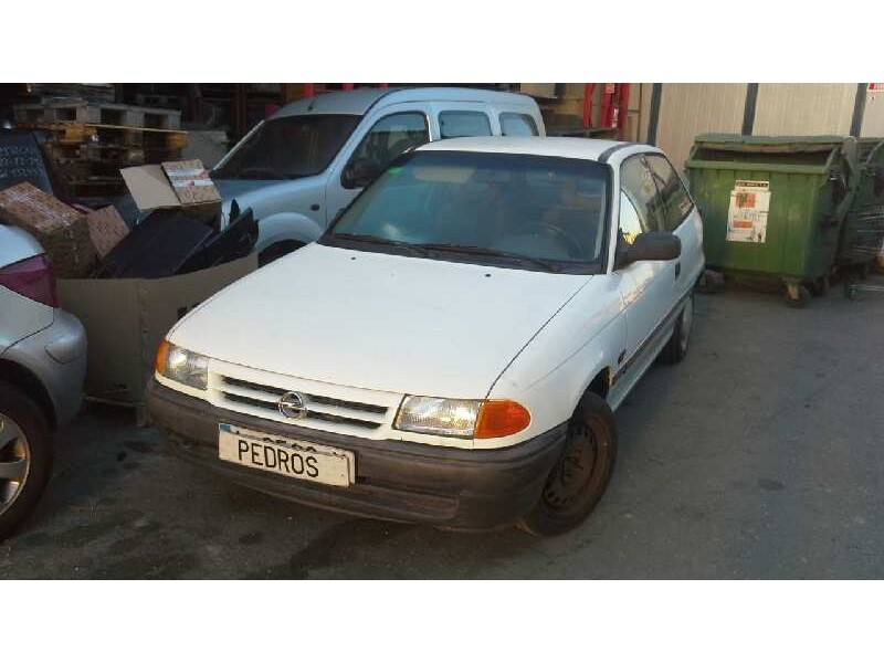 opel astra f berlina del año 1993