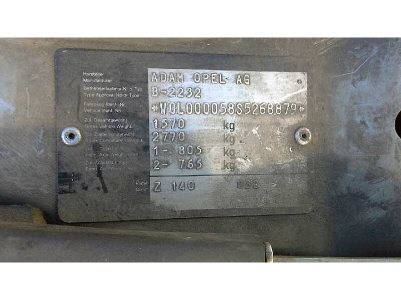 opel astra f berlina del año 1995