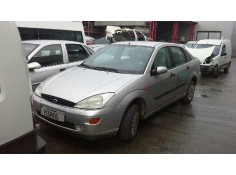 ford focus berlina (cak) del año 2000