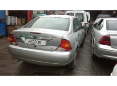 ford focus berlina (cak) del año 2000 2