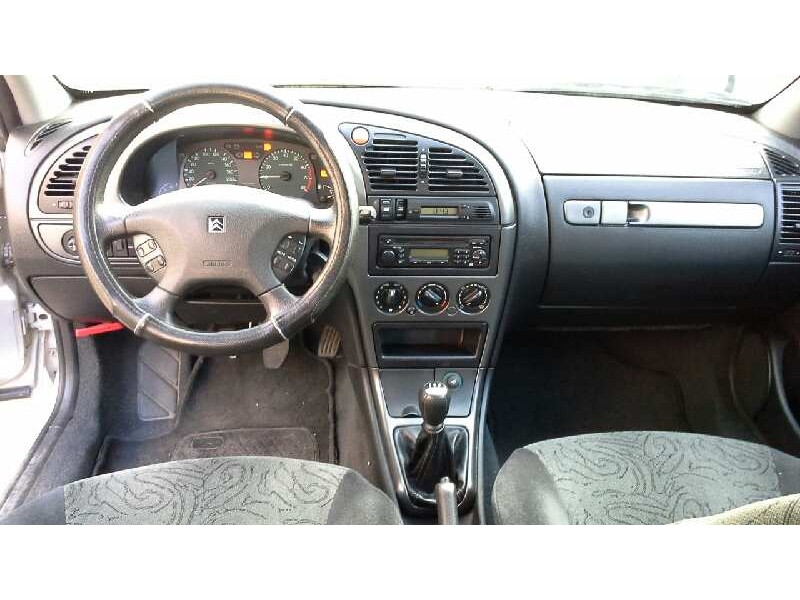 citroen xsara berlina del año 1999