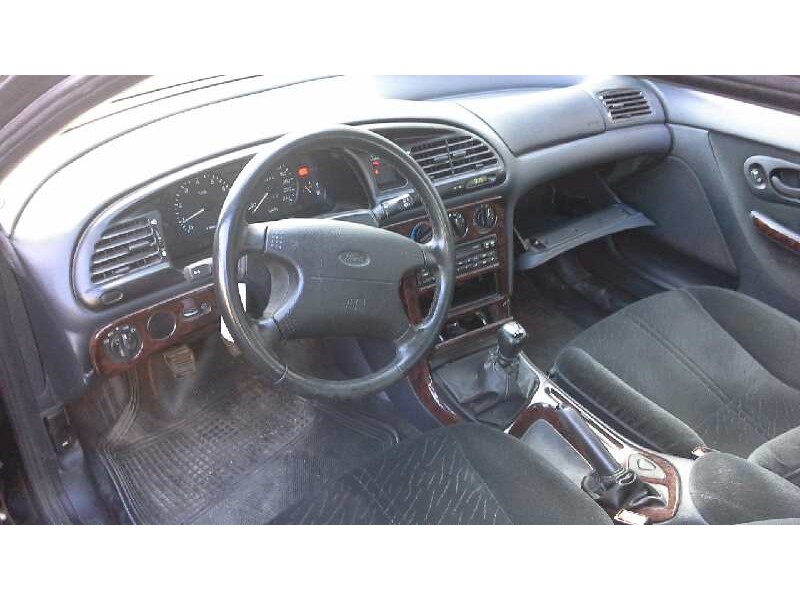 ford mondeo berlina/familiar (fd) del año 1995