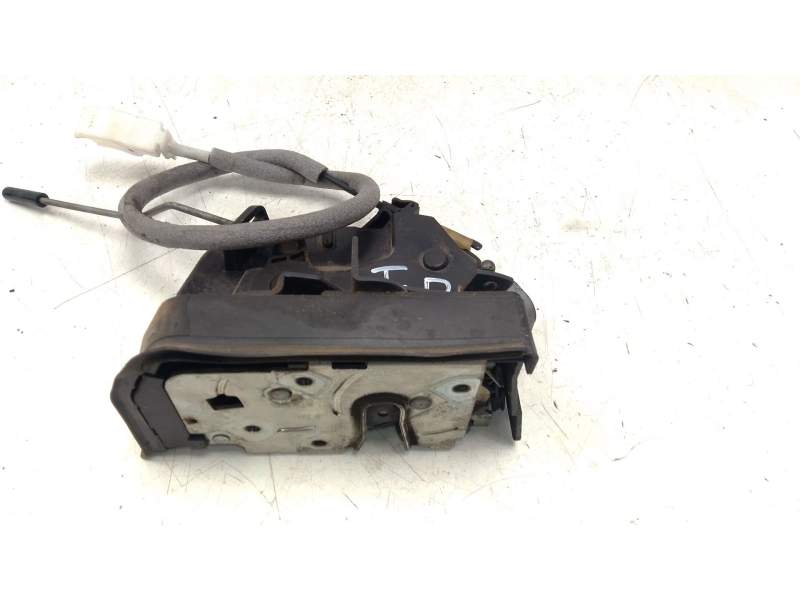 Recambio de cerradura puerta trasera derecha para bmw x5 (e53) 3.0 d referencia OEM IAM 8402602  