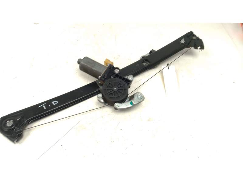 Recambio de elevalunas trasero izquierdo para bmw x5 (e53) 3.0 d referencia OEM IAM 8243806  