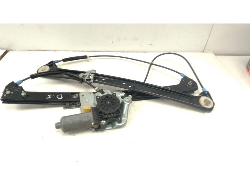 Recambio de elevalunas delantero izquierdo para bmw x5 (e53) 3.0 d referencia OEM IAM 8243803  