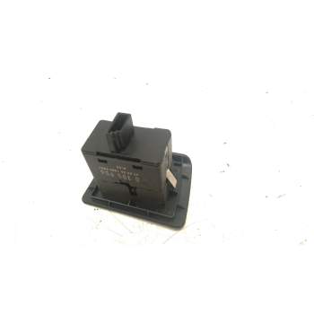 Recambio de mando elevalunas trasero derecho para bmw x5 (e53) 3.0 d referencia OEM IAM 8385956  