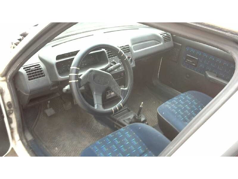 peugeot 205 berlina del año 1994