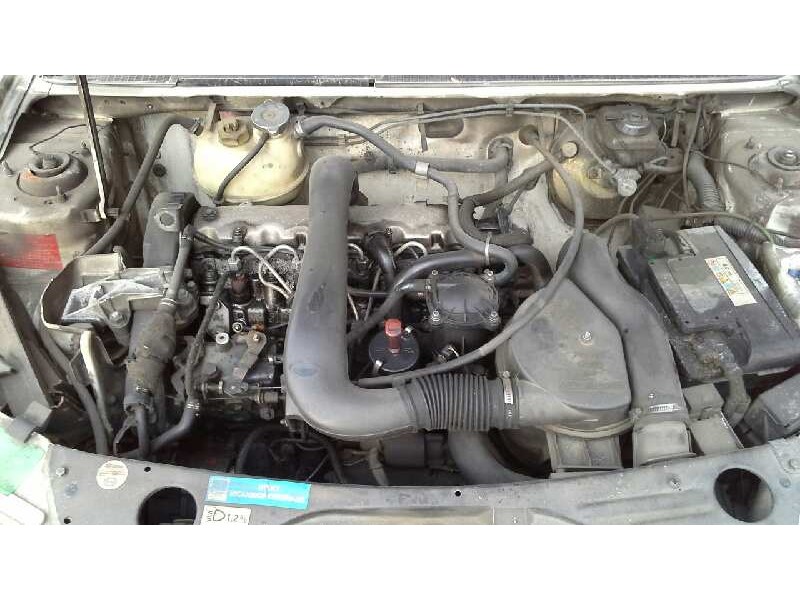 peugeot 205 berlina del año 1994