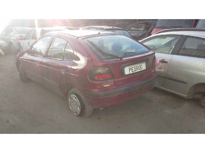 renault megane i berlina hatchback (ba0) del año 1996