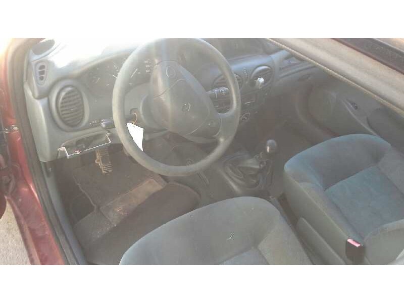 renault megane i berlina hatchback (ba0) del año 1996