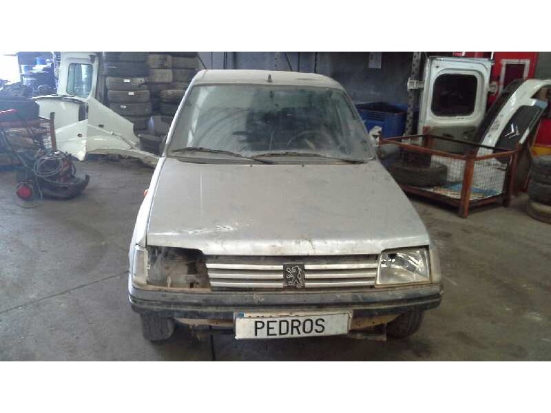 peugeot 205 berlina del año 1998
