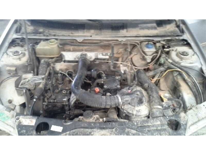 peugeot 205 berlina del año 1998