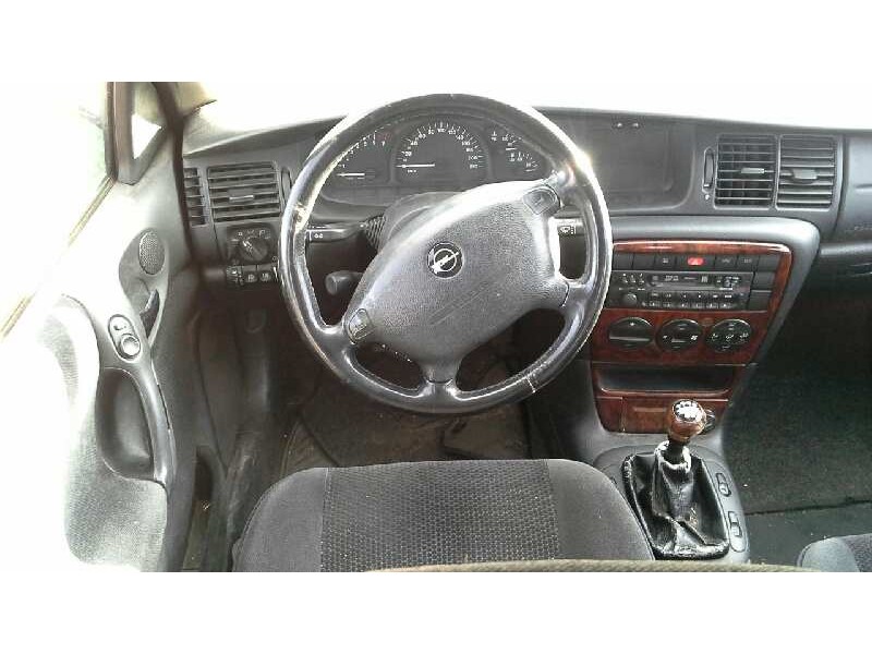 opel vectra b caravan del año 2000