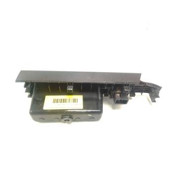 Recambio de mando elevalunas trasero izquierdo para kia sorento i (jc) 2.5 crdi referencia OEM IAM   