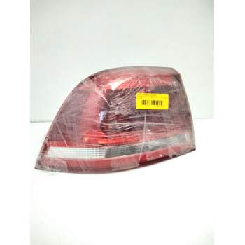 Recambio de piloto trasero izquierdo para volkswagen touareg (7la, 7l6, 7l7) 3.0 v6 tdi referencia OEM IAM 7P6945095  