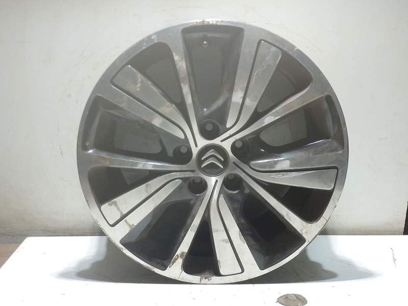 Recambio de llanta aluminio para citroën c4 picasso ii 1.6 bluehdi 120 referencia OEM IAM 9677090377  