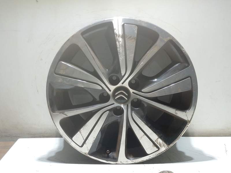 Recambio de llanta aluminio para citroën c4 picasso ii 1.6 bluehdi 120 referencia OEM IAM 9677090377  