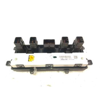 Recambio de pantalla multifuncion para kia sorento i (jc) 2.5 crdi referencia OEM IAM 945003E500  