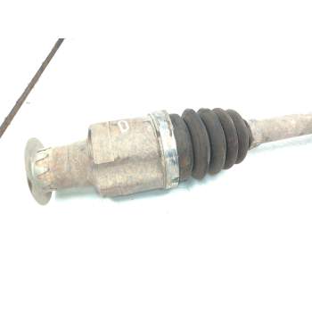 Recambio de transmision delantera derecha para dacia sandero 1.2 16v lpg referencia OEM IAM 8201045819  