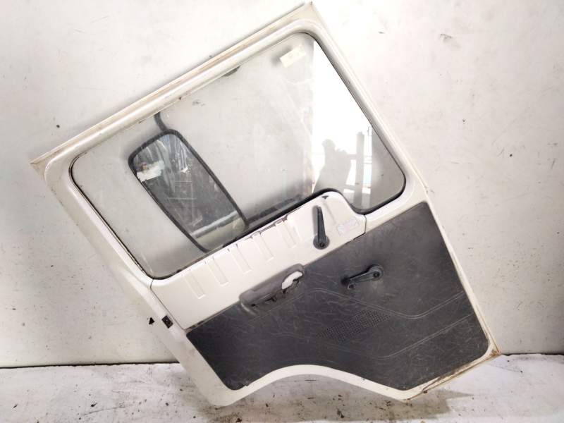 Recambio de puerta delantera izquierda para nissan l-35 l-35.08 referencia OEM IAM   